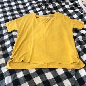 Old Navy tee